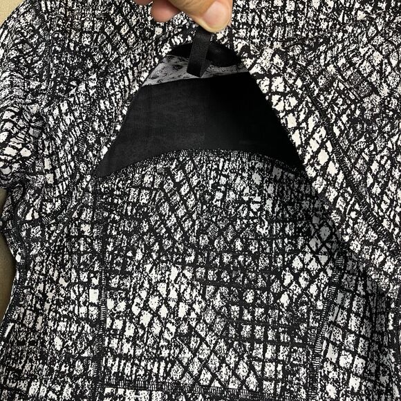 Lululemon Sweater Womens 8 Black White Define Jacket Full Zip Adult - Picture 12 of 13